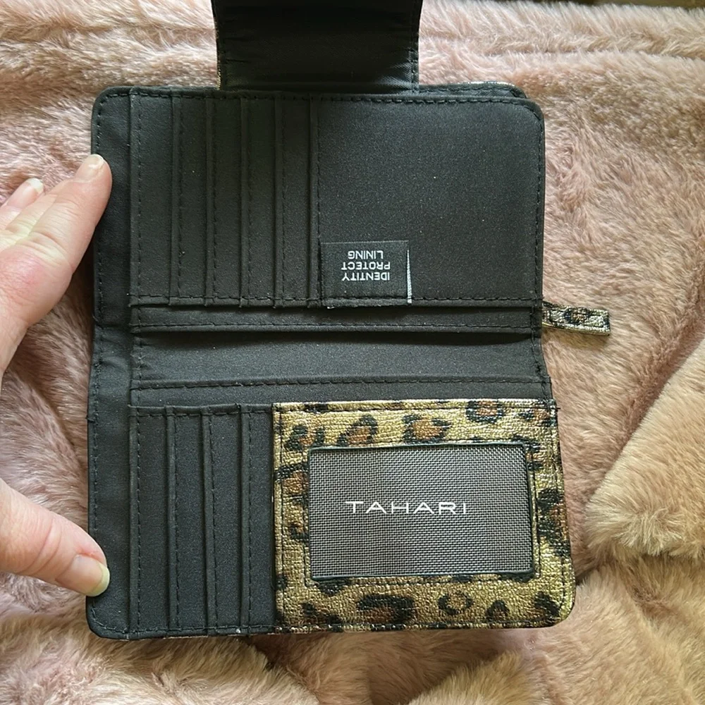 Tahari Metallic Leopard Print Wallet - Picture 6 of 11